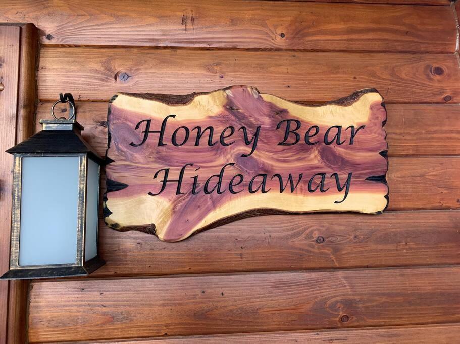 Honeybear Hideaway Cabin Hayward Buitenkant foto